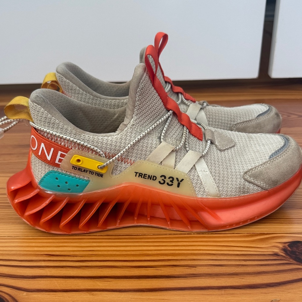 Spartan 33Y Trend Mens Running Shoe Size 8 UK41 Cream Orange